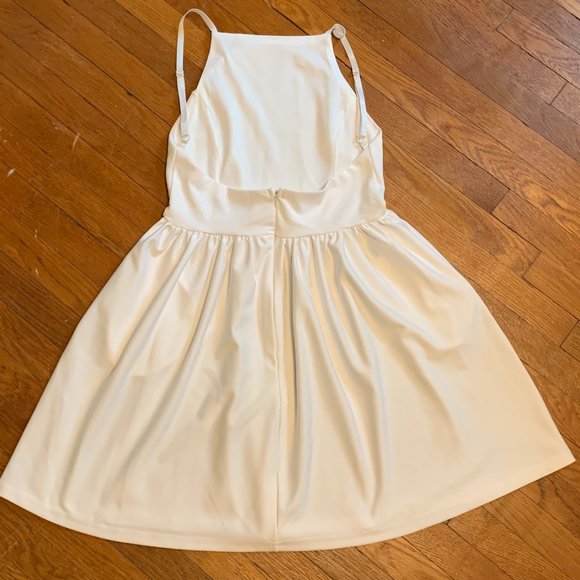 Dress - Picture 2 of 5